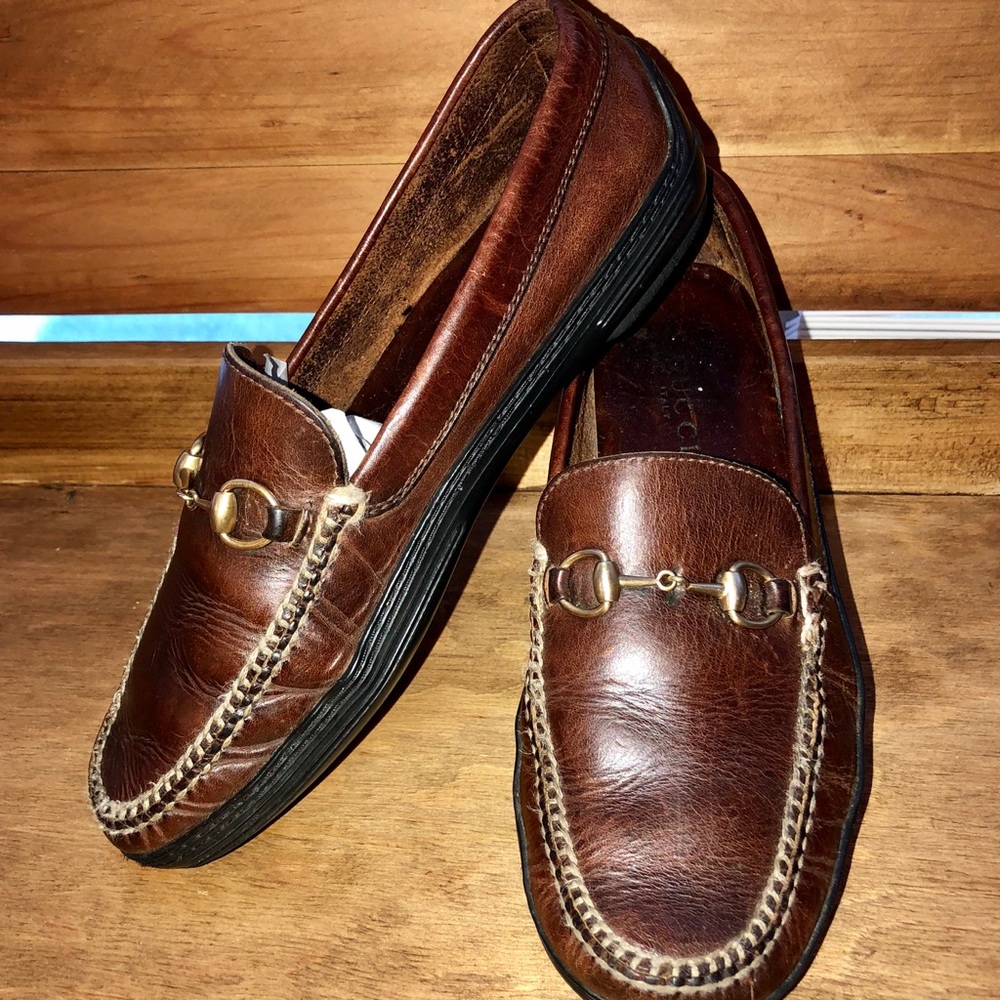 Gucci- women’s brown leather loafer gold horse bit
